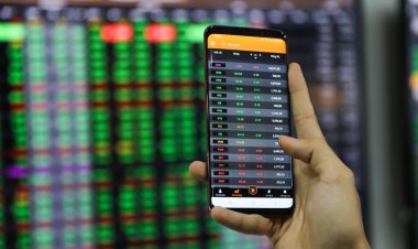 VN-Index lập đỉnh mới